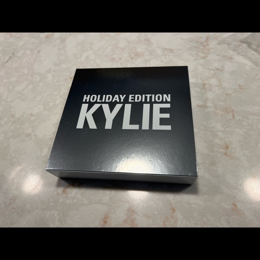 Kylie liquid lipsticks set